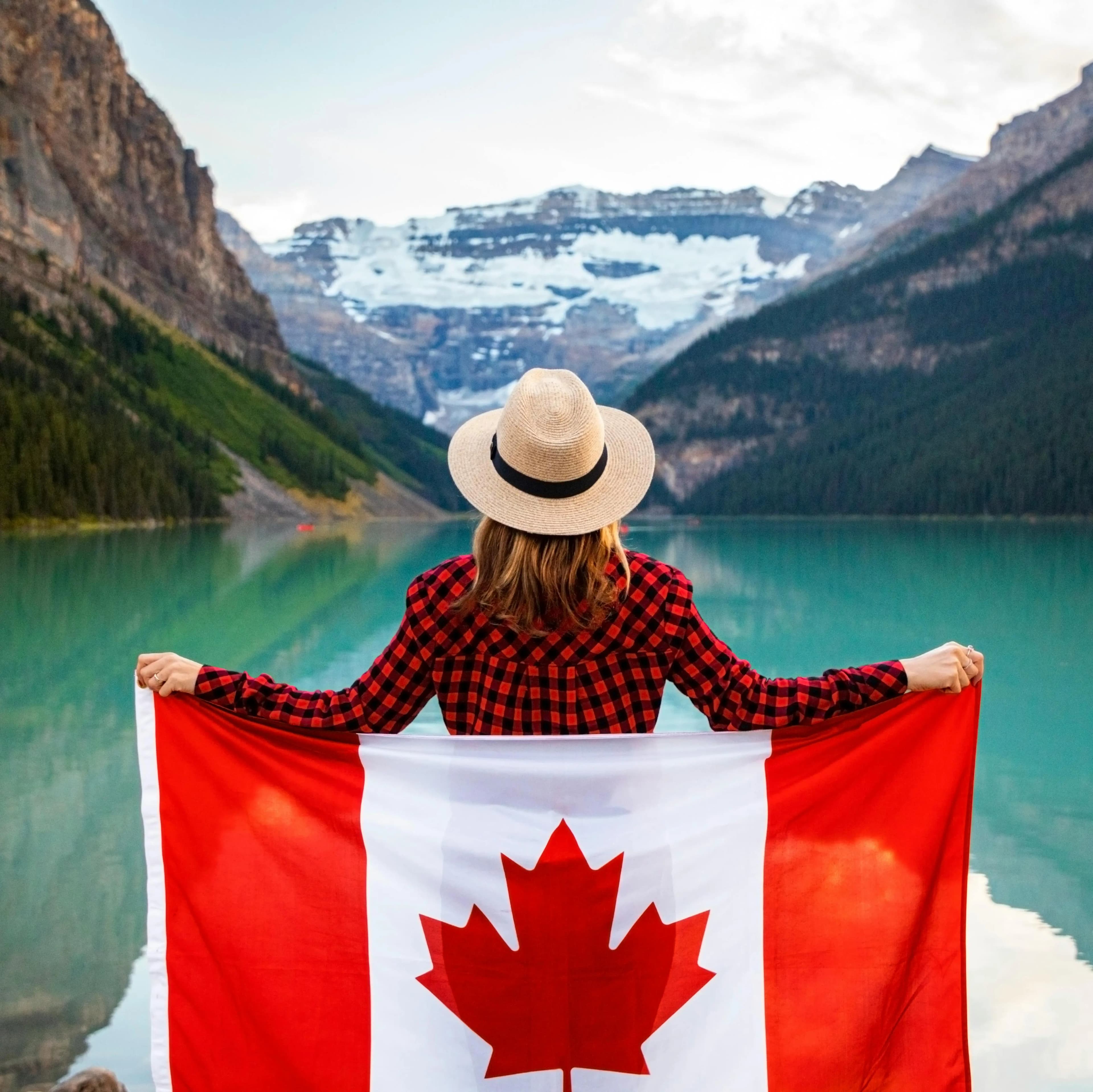 Canada is a top‑tier destination for international students, combining affordable, high‑quality education with generous research opportunities and a welcoming multicultural environment. It ranks among the top three global study destinations.